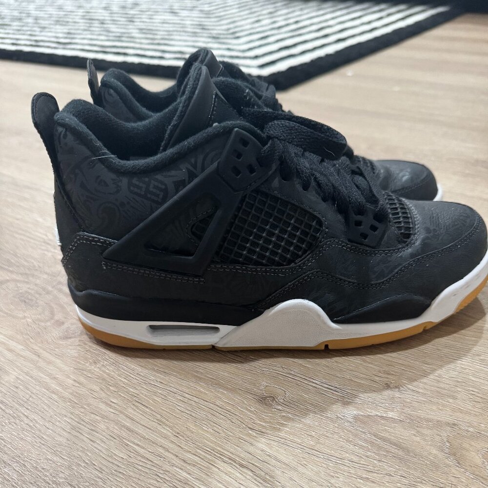 Jordan 4 Retro Laser Black Gum Sneakers | Youth 5Y (Women’s 6.5 / Men’s 5) - Picture 7 of 10